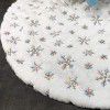 Cross border new pure white fluffy Christmas Tree Skirt ornaments holiday decorations falling water roll bundle wool Tree Skirt