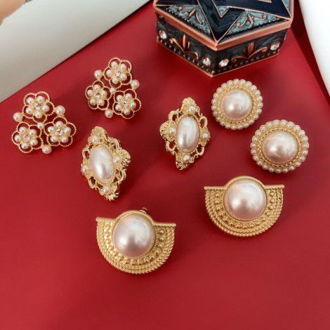 Vintage palace style Baroque Round Pearl 925 silver needle earrings earrings without ear holes ear clips Qingdao Earrings (female)