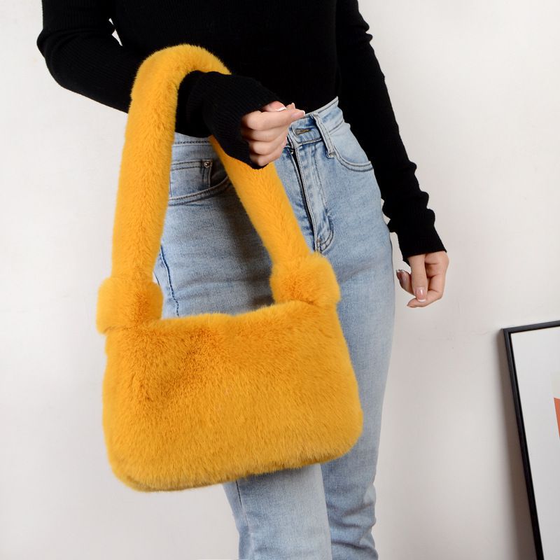 New plush handbag: W... New plush handbag: W...