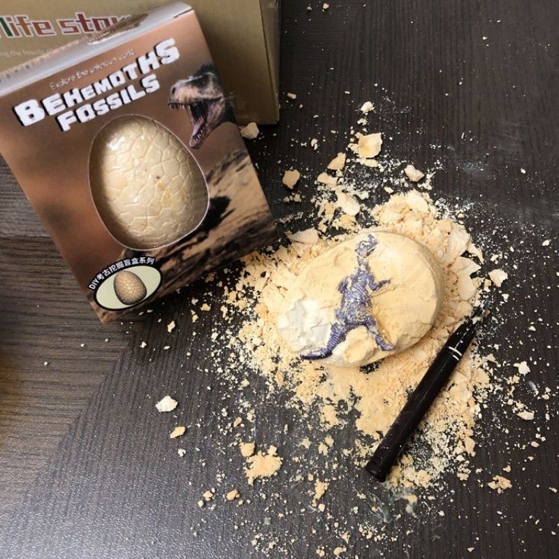 Large dinosaur eggs,... Large dinosaur eggs,...